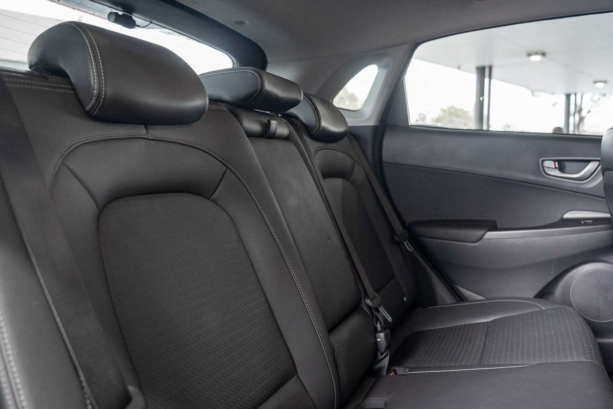 2020 Hyundai Kona Elite OS.3