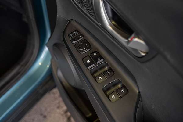 2020 Hyundai Kona Elite OS.3