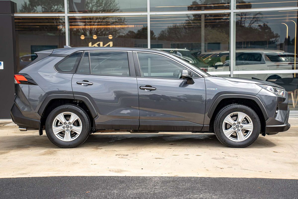 2020 Toyota RAV4 GX AXAH52R