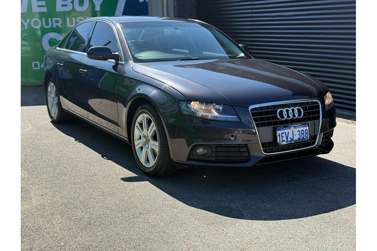 2010 Audi A4  B8