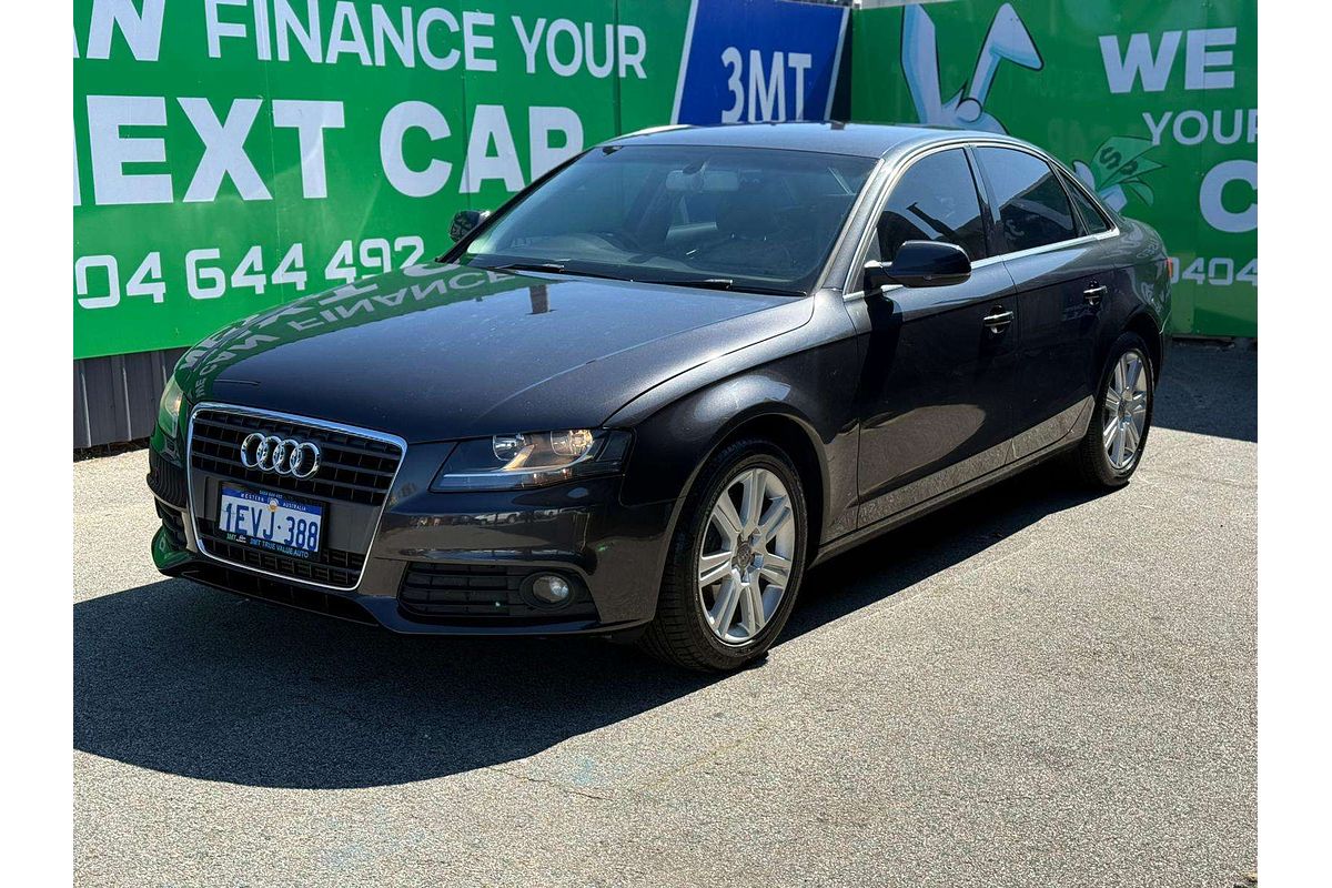 2010 Audi A4  B8