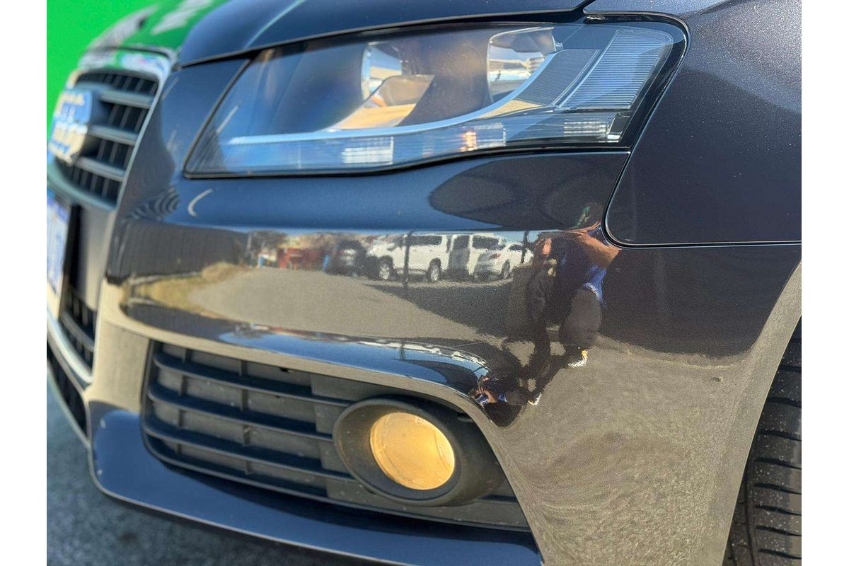 2010 Audi A4  B8