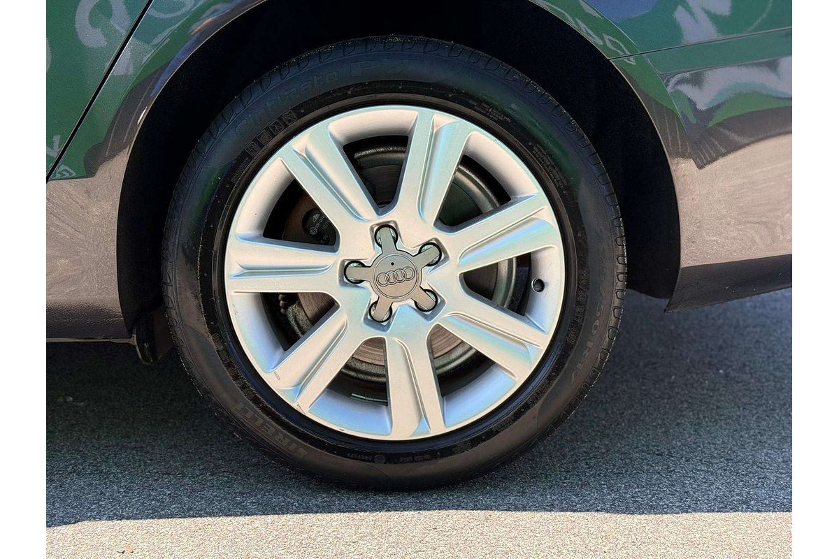2010 Audi A4  B8