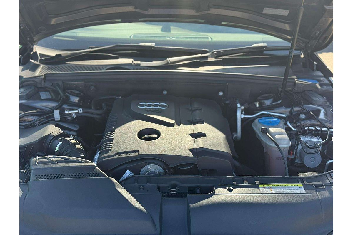 2010 Audi A4  B8