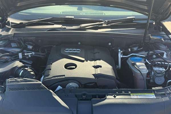 2010 Audi A4  B8