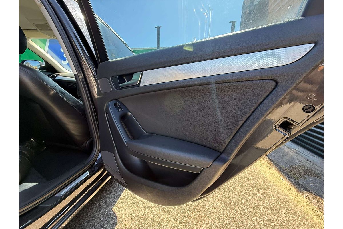 2010 Audi A4  B8