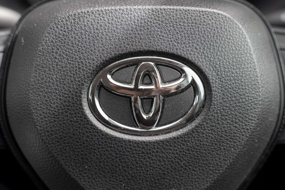 2020 Toyota RAV4 GX AXAH52R