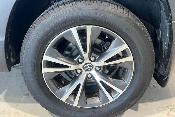 2017 Toyota Kluger GX GSU50R