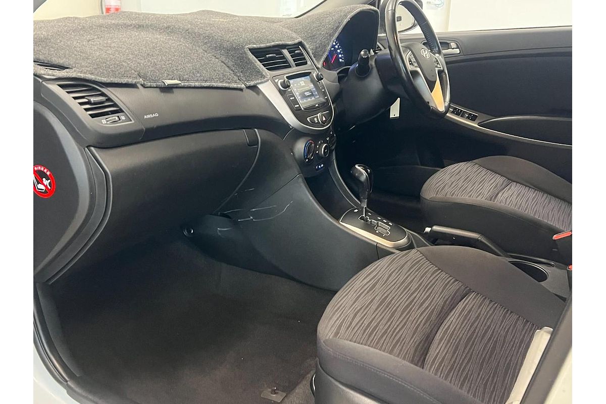 2017 Hyundai Accent Sport RB5
