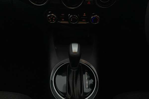2022 Nissan JUKE ST F16