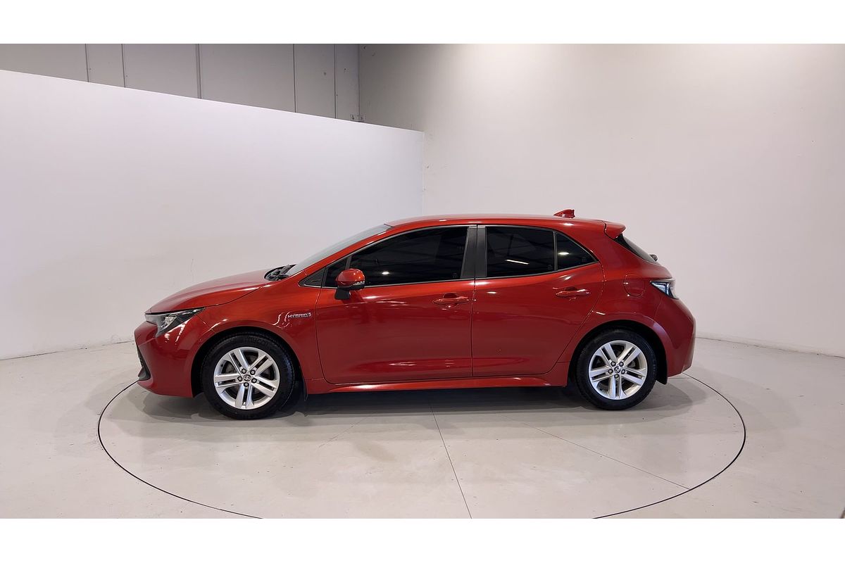 2018 Toyota Corolla Ascent Sport Hybrid ZWE211R