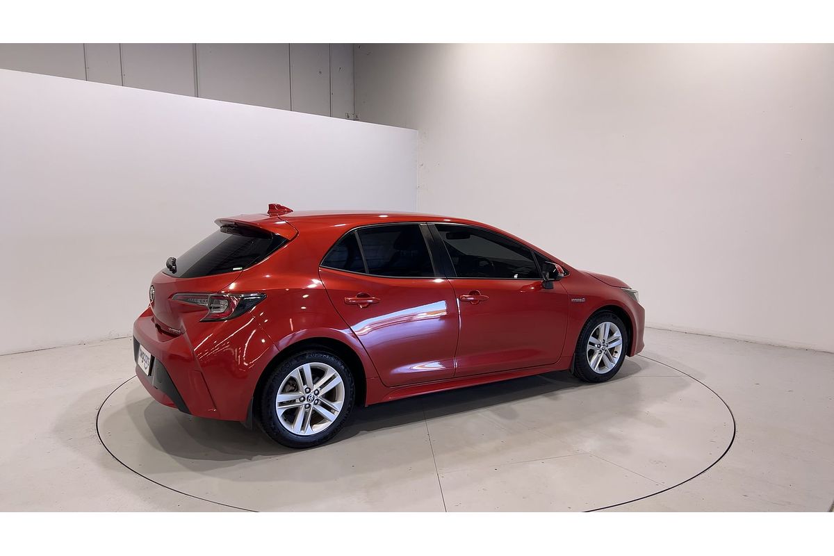 2018 Toyota Corolla Ascent Sport Hybrid ZWE211R
