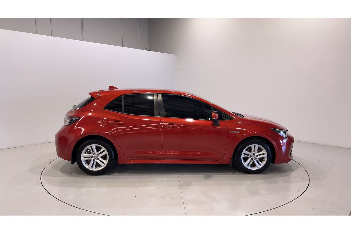 2018 Toyota Corolla Ascent Sport Hybrid ZWE211R