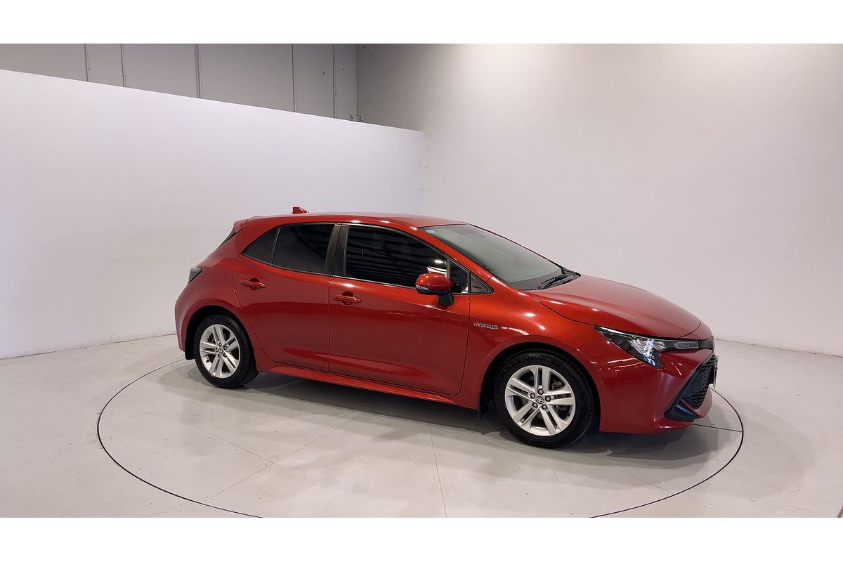 2018 Toyota Corolla Ascent Sport Hybrid ZWE211R