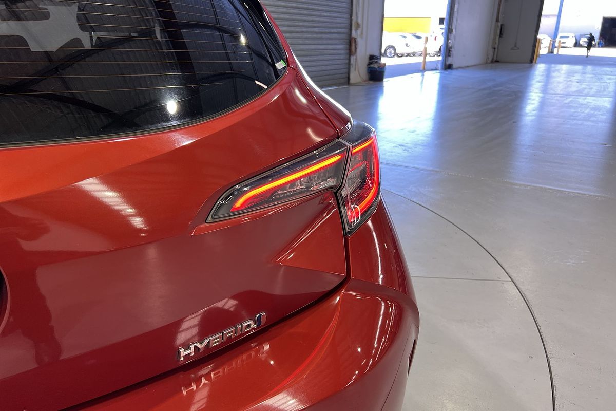 2018 Toyota Corolla Ascent Sport Hybrid ZWE211R