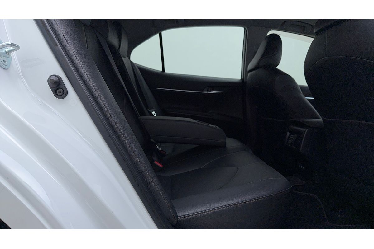 2019 Toyota Camry SL GSV70R