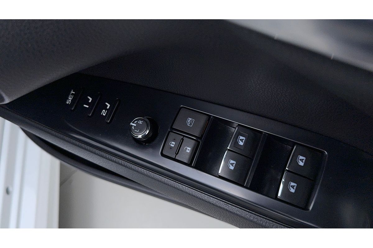 2019 Toyota Camry SL GSV70R