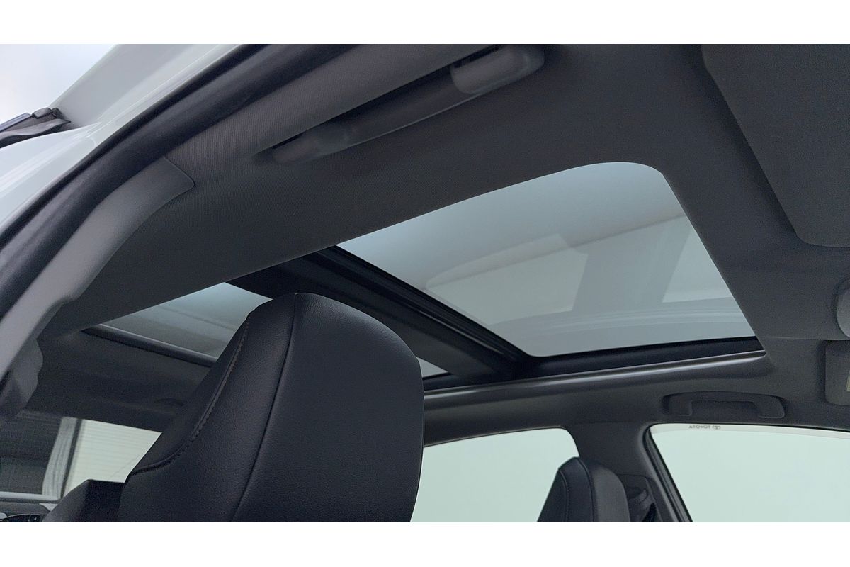2019 Toyota Camry SL GSV70R