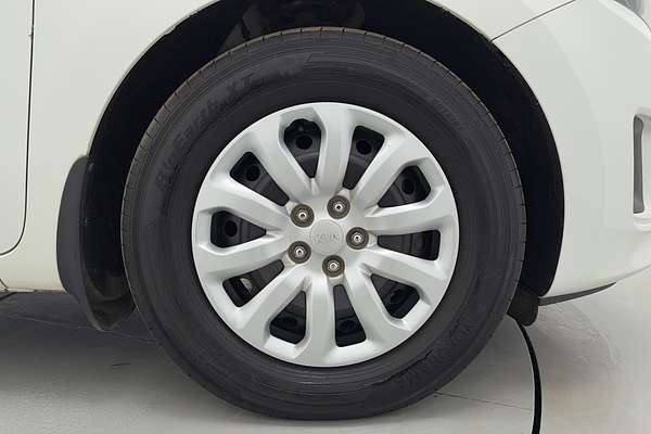 2016 Kia Carnival S YP