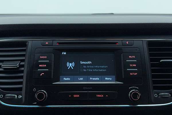 2016 Kia Carnival S YP