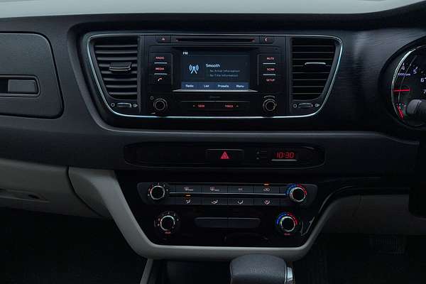 2016 Kia Carnival S YP