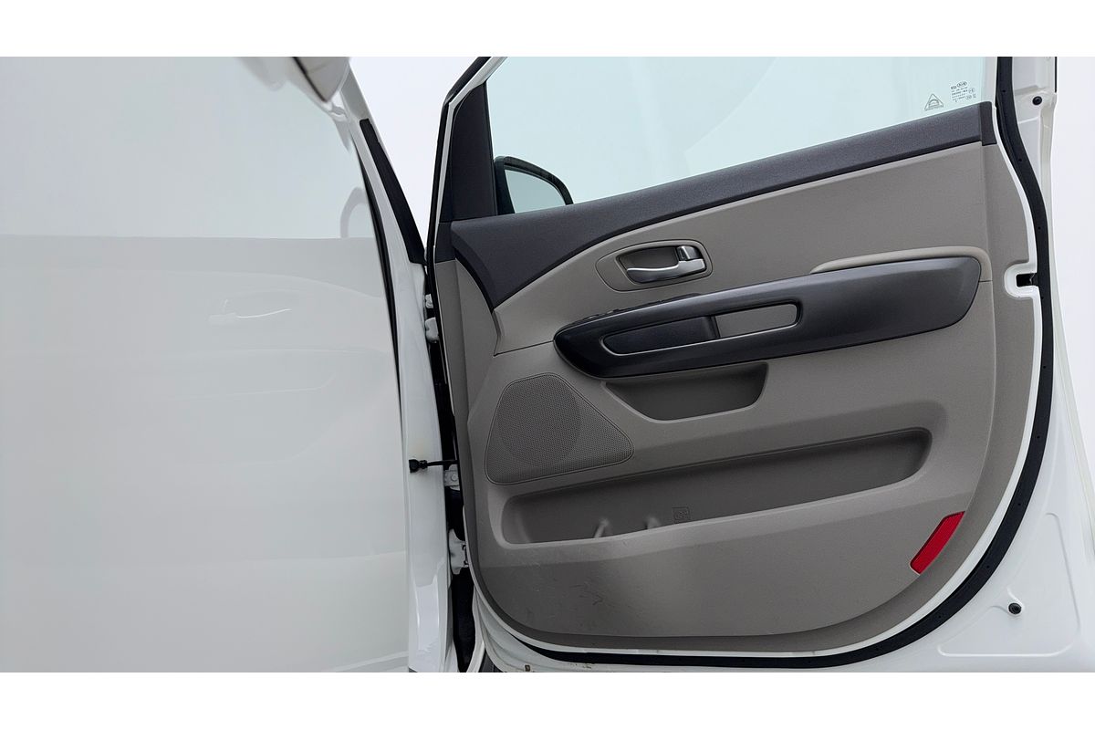 2016 Kia Carnival S YP