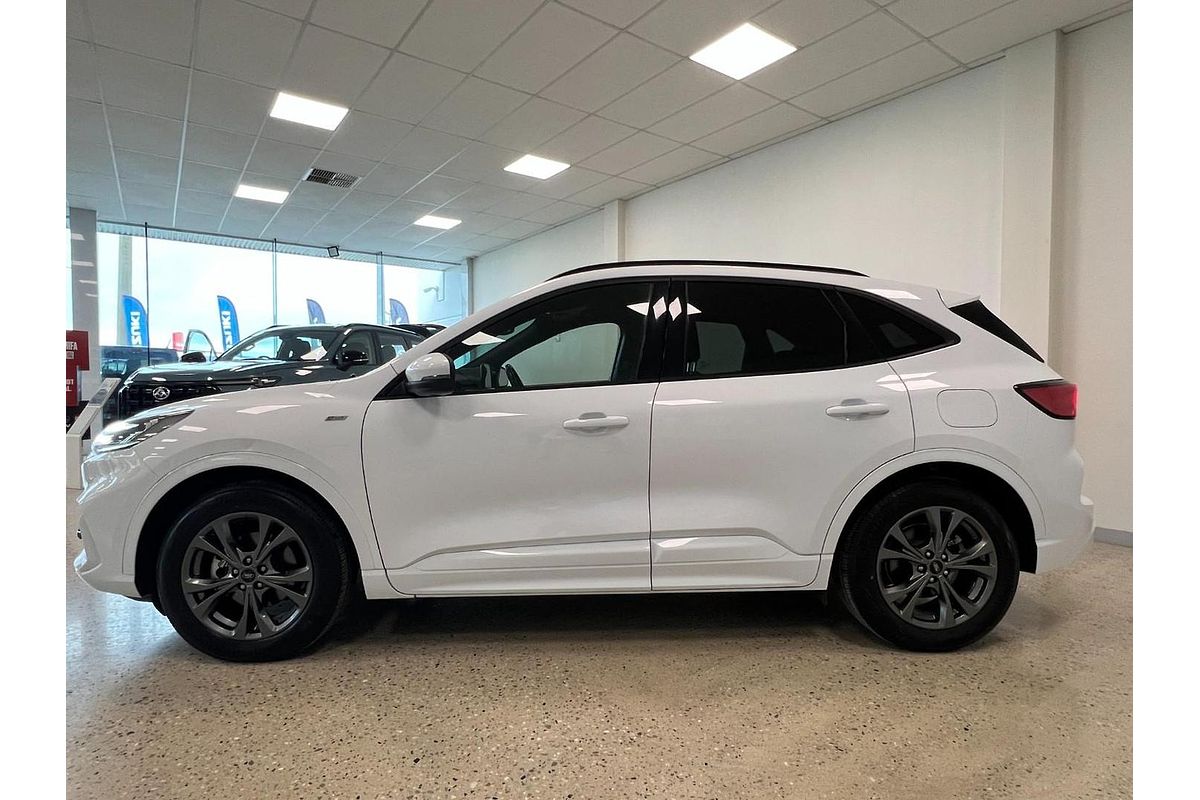 2021 Ford Escape ST-Line ZH