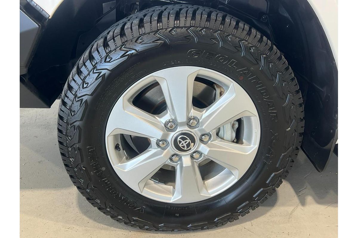 2022 Toyota Landcruiser GXL FJA300R
