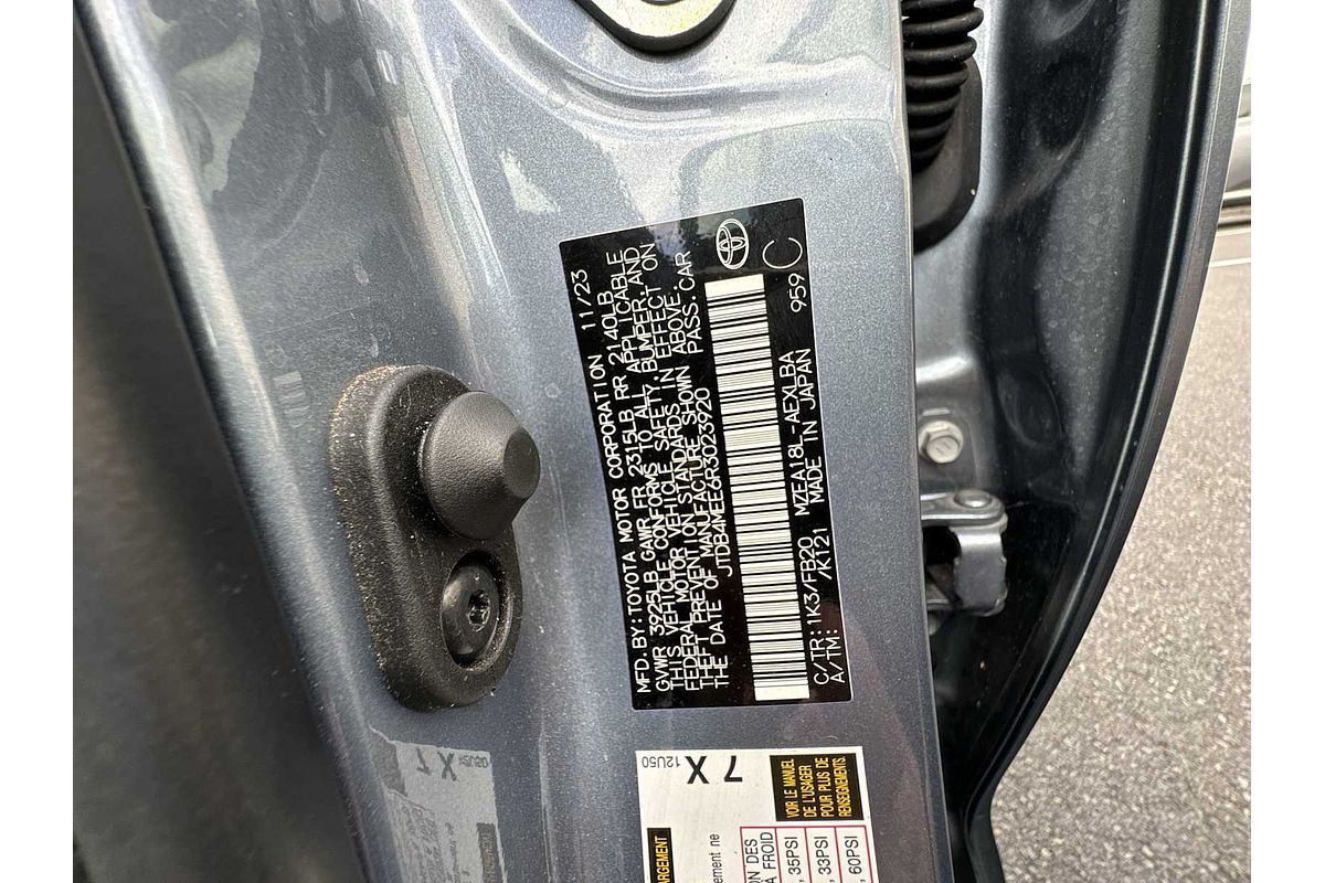 2024 Toyota Corolla LE