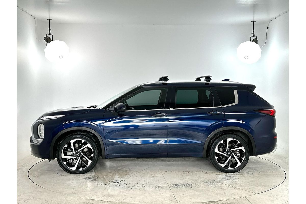 2023 Mitsubishi Outlander Exceed ZM