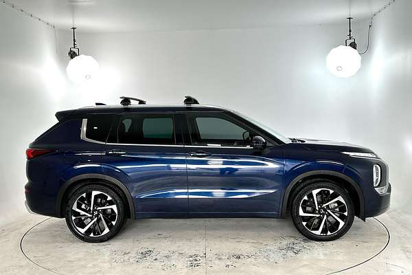 2023 Mitsubishi Outlander Exceed ZM