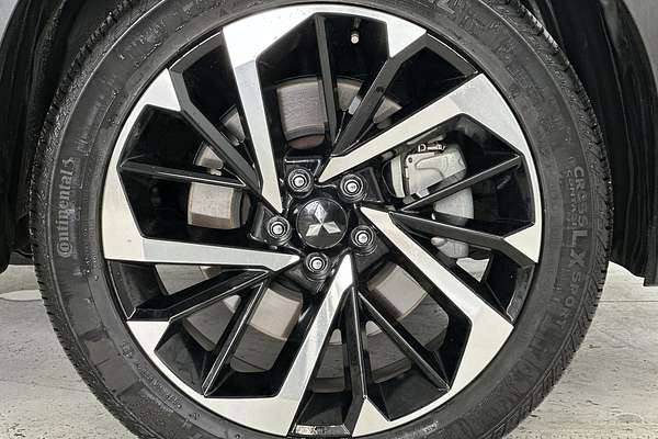 2023 Mitsubishi Outlander Exceed ZM