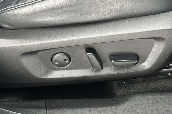 2023 Mitsubishi Outlander Exceed ZM