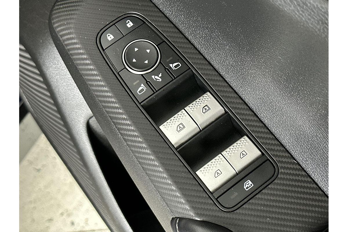 2023 Mitsubishi Outlander Exceed ZM