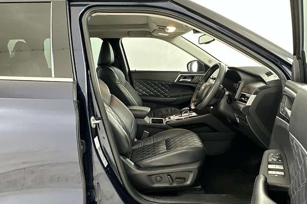 2023 Mitsubishi Outlander Exceed ZM