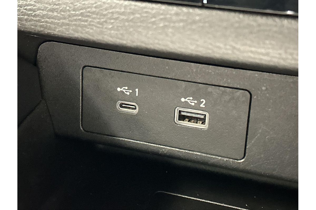 2023 Mitsubishi Outlander Exceed ZM