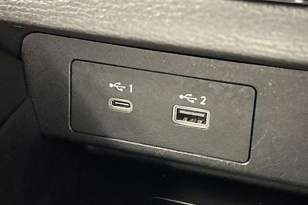 2023 Mitsubishi Outlander Exceed ZM