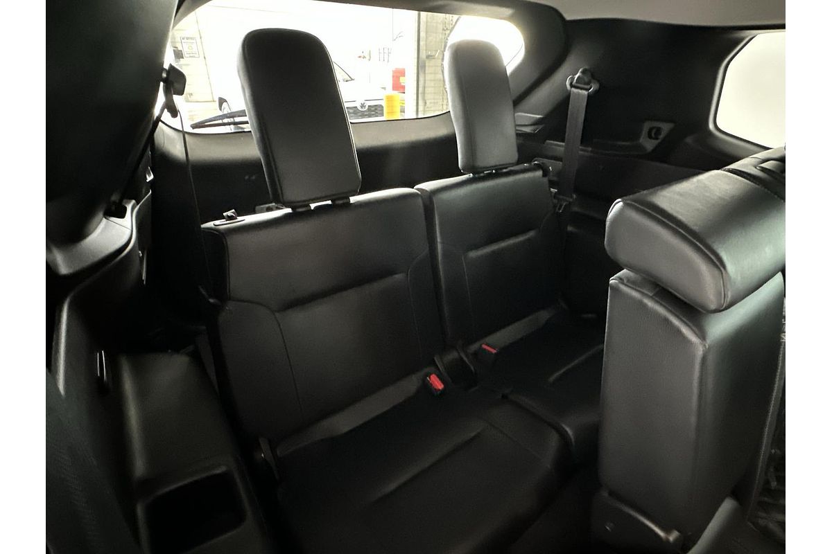 2023 Mitsubishi Outlander Exceed ZM