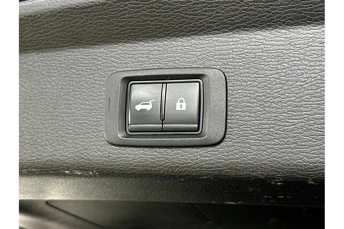 2023 Mitsubishi Outlander Exceed ZM