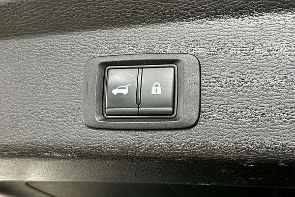 2023 Mitsubishi Outlander Exceed ZM