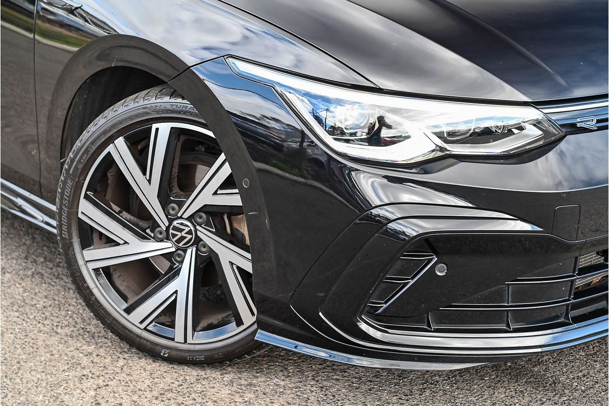2022 Volkswagen Golf 110TSI R-Line 8