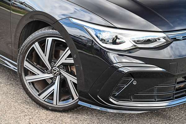 2022 Volkswagen Golf 110TSI R-Line 8