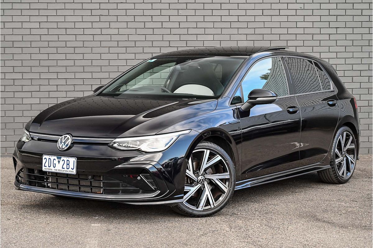 2022 Volkswagen Golf 110TSI R-Line 8