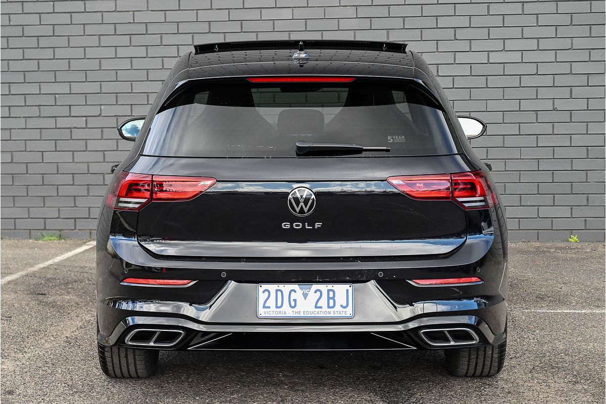 2022 Volkswagen Golf 110TSI R-Line 8