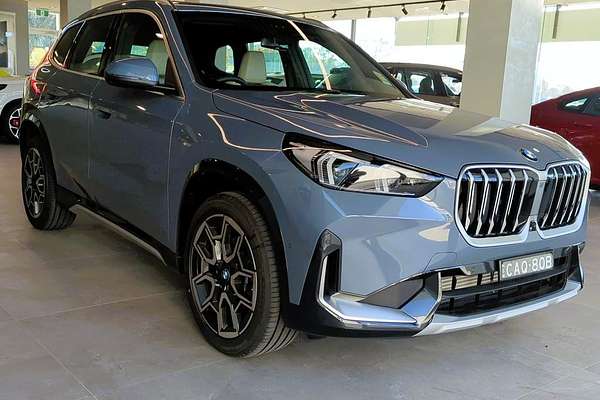 2025 BMW X1 sDrive18i U11