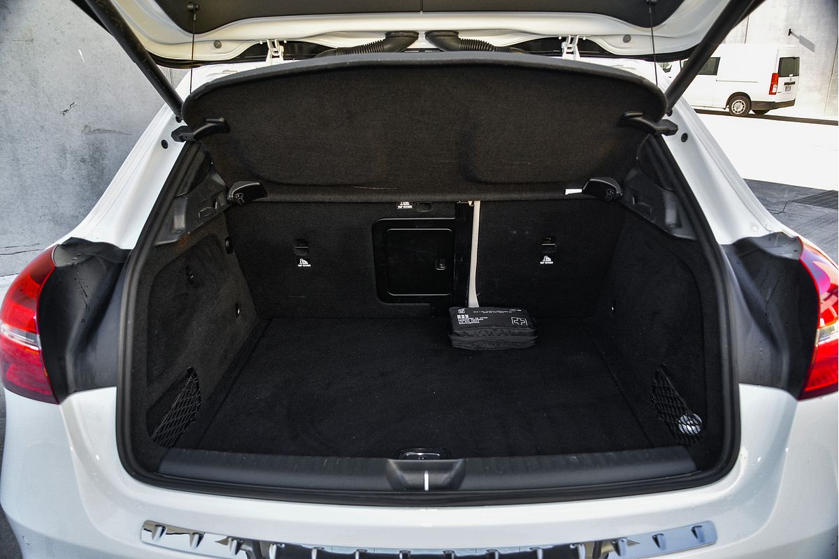 2019 Mercedes-Benz GLA-Class GLA180 X156