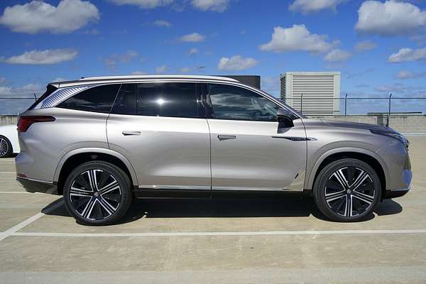 2025 MG QS Essence IS31