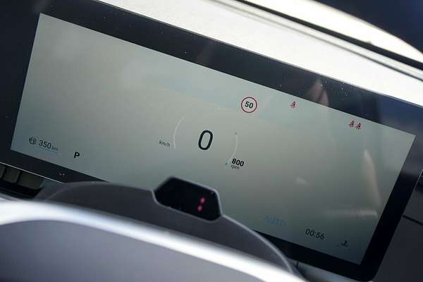 2025 MG QS Essence IS31