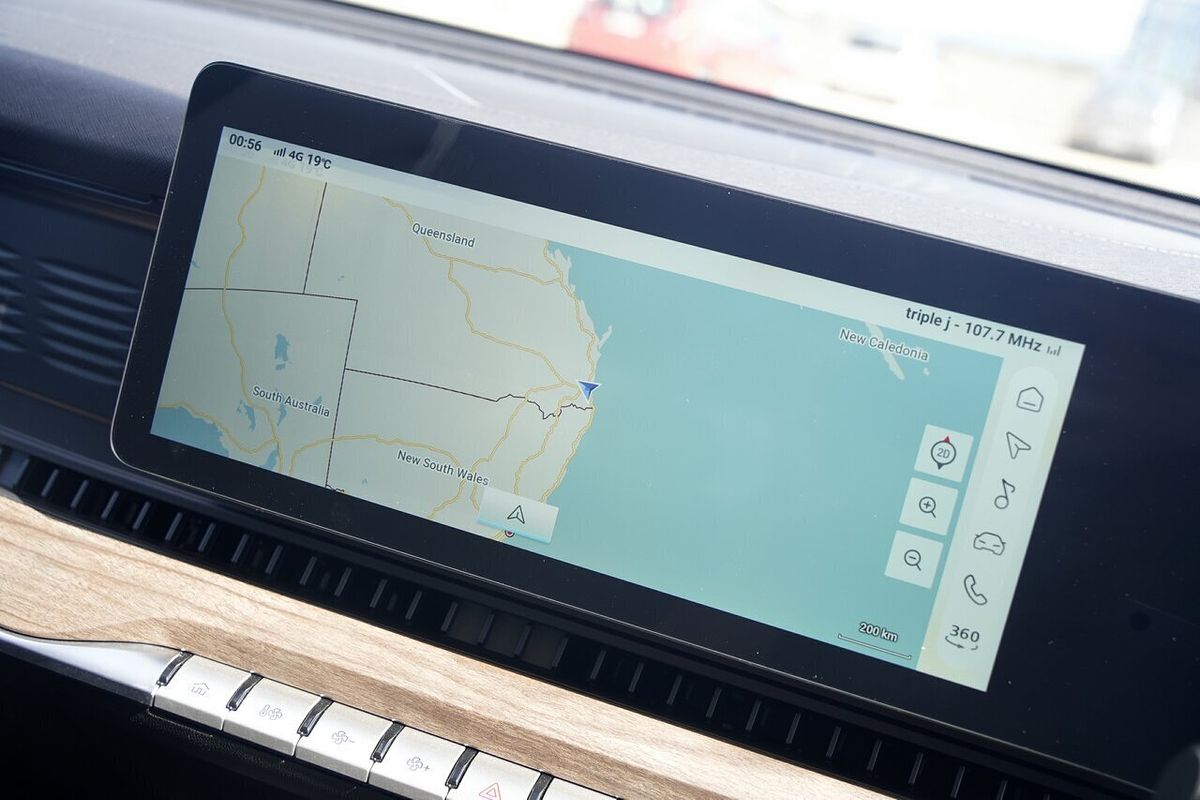 2025 MG QS Essence IS31