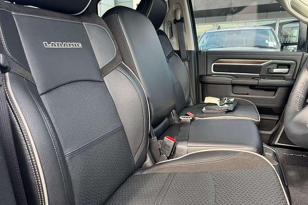 2024 RAM 2500 Laramie Rambox DJ 4X4